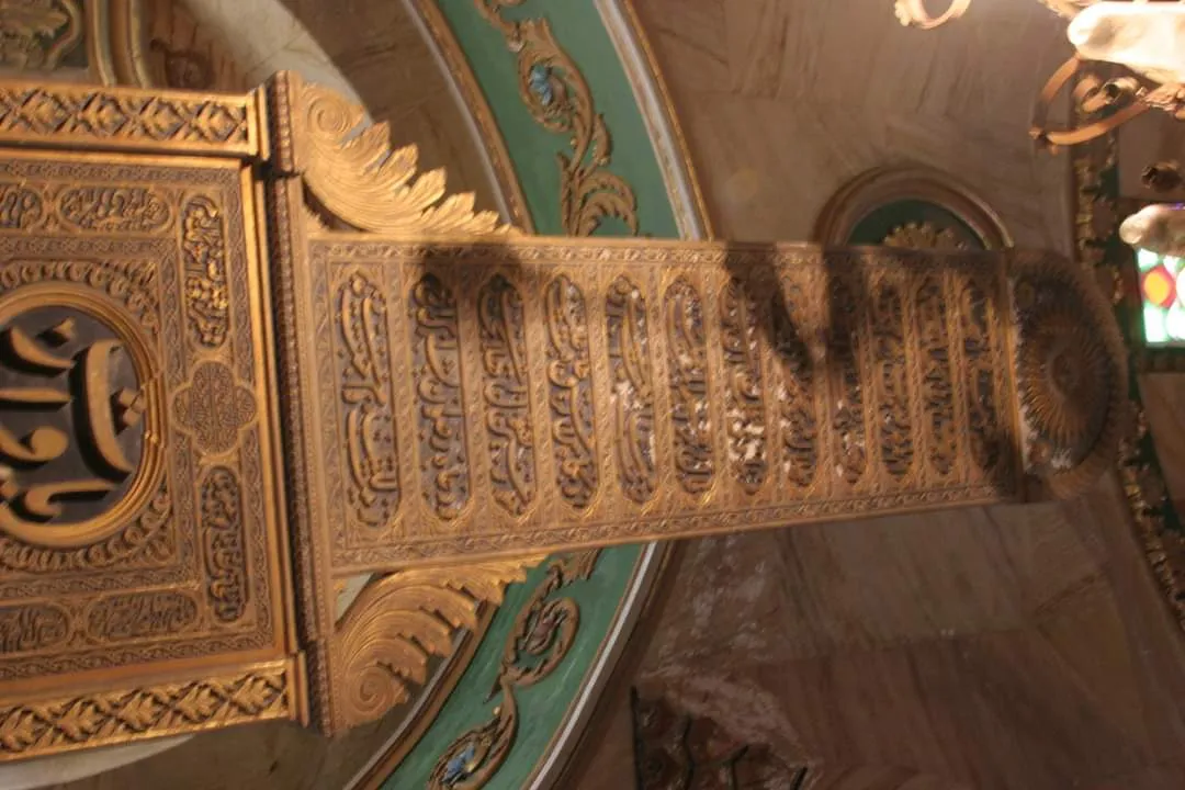 معرض الصور — 50